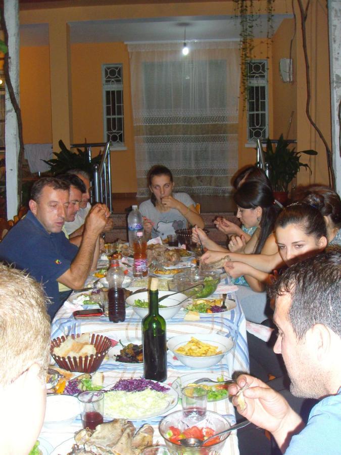Florians Guesthouse Shkoder Luaran gambar