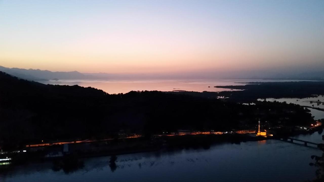 Florians Guesthouse Shkoder Luaran gambar